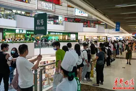 费大厨辣椒炒肉广州首店开业 “集齐”北上广深一线城市图片