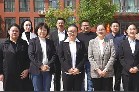 济宁市实验中学青年教师团队，言传身教激励莘莘学子图片