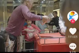 山东招远再次回应“单手抓金砖”：14年挑战无人成功图片