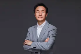 这是暗示谁？哪吒汽车CEO称小孩在车上经常看大屏不好图片