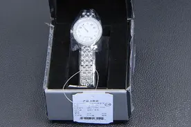 精挑细选结婚纪念礼物，没想到挖出一个犯罪团伙图片