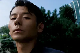 《漫长的季节》“傅卫军”蒋奇明：演员得像个社会学家｜独家专访图片