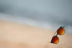 太阳镜这样挑选，防晒又护眼！图片