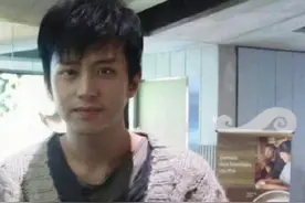 邓超旧照迷倒一片网友！本人回应却遭孙俪灵魂拷问图片