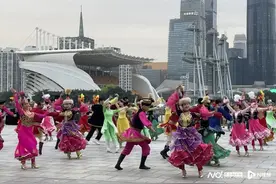 新疆歌舞“快闪”广州塔，艺术精品进景区吹“新”风图片