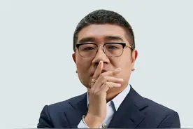 京东管理层重大调整！“老将”徐雷卸任CEO，由她接任图片