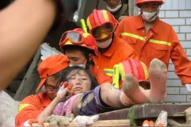 汶川地震15周年，“钢腿女孩”发文：爸爸唯一一次哭是跪求医生不要截掉我的右腿图片