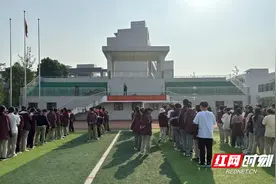 筑牢校园安全“防火墙” 常德市一中柳叶湖学校开展消防演练图片