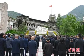 汶川县举办“5·12”汶川地震15周年追思活动图片