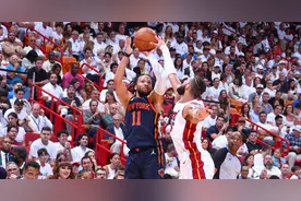 纽约之王！布伦森空砍41+4+3昂首出局图片