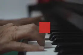 71岁进入社区 94岁章金媛坚持爱心护理志愿服务23年图片