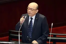 “挖呀挖”火到岛内，被台湾网友改编吐槽蔡(大)英(小)文(姐)图片