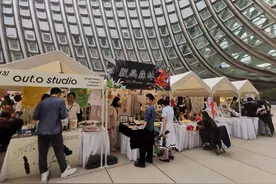 艺术展览、创业市集……北京22所高校向大众展示艺术教育成果图片