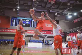 走过十年，重拾热爱，2023武汉篮球城市超级联赛拉开帷幕图片