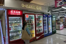 饮品冷柜“暗战”，商超入场费上涨图片