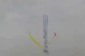 空军官宣：首次！图片