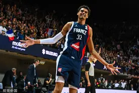 为何是马刺抽中“状元签”？这是联盟的“摆烂警告”图片