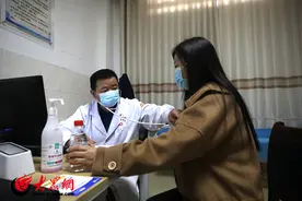 菏泽市鸿泰医院为武警菏泽支队军属送上免费体检“大礼包”图片