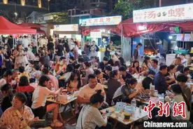 淄博烧烤“问道”柳州螺蛳粉，中国网红城市探索“常红”之道图片