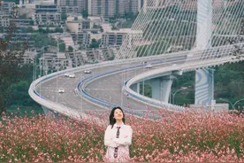 女游Vlog | 重庆山顶“桥景”公园，花海露营氛围感十足图片
