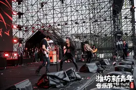 新青年·乐动潍坊⑩：面孔乐队用最炙热的心热爱摇滚图片