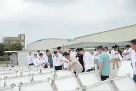 手造纸体验、根雕作品展示……广东中烟非遗文化体验旅在湛江举行图片