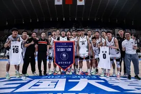 CUBAL32强赛武汉掀起大学篮球潮，浙江大学、宁波大学无缘八强图片