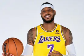 安东尼正式宣布退役，2003年选秀仅剩詹姆斯一人还在打球图片