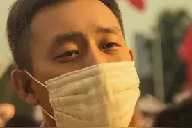 实至名归！张译获第18届华表奖优秀男演员图片