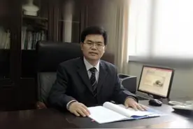 江苏大学党委书记、校长同时调整 南通大学迎新任校长图片