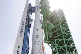 突发故障！韩国“世界”号火箭发射紧急叫停图片