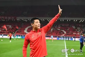 9场进7球 武磊登顶中超射手榜图片