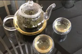 一个简单让你远离“三高”的方法：每天喝点茶！图片