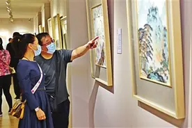 鸿德艺术馆书画展开幕图片