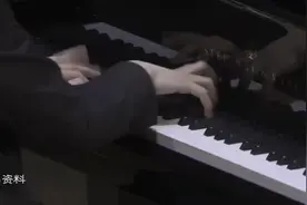 将“中国之声”带给全世界 青年钢琴家刘子钰在深演出图片