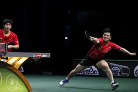 中国男乒夺回伊朗杯，樊振东/王楚钦搭档首夺世乒赛男双冠军图片