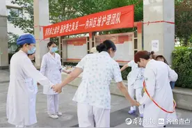 滕州市中心人民医院内科区域护理工会小组举办员工益智趣味活动图片