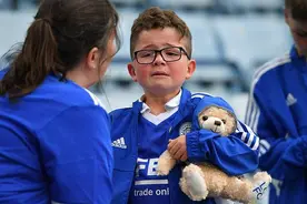 光速坠落！莱斯特城英超降级图片