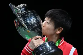 世乒赛金满贯如何炼成？孙颖莎说答案藏在训练中图片