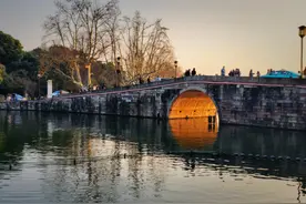 租金1729元/m²/天，西湖边小商亭收益能覆盖吗？图片