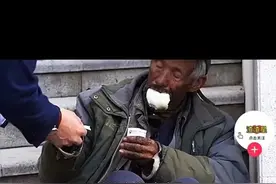 “向乞丐借钱坐地铁”感动众人？小心！这类视频都是演出来的图片