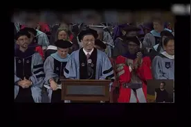 对话在美国哥大毕业演讲走红的广东博士：发出中国学生的声音图片