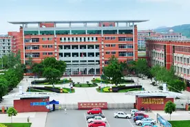 德阳一学校在编教师外调引家长担忧 市教育局：将从多个方面保证教育教学质量图片