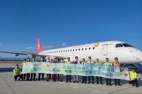 天津航空落地新疆首个“公交化”空中快线服务产品 航班起飞前30分钟抵达机场即可快速登机图片