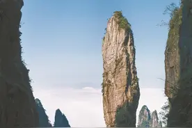 湖南日报两个整版丨文学名家眼中的莽山图片