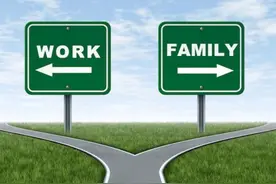 带娃挣钱两不误，“妈妈岗”走红招聘季！专家：真正解决母职困境仍需多方合力图片