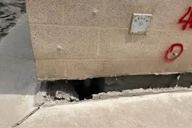 不敢回的家！天津路面开裂小区：楼体受损，2900多名居民被连夜转移图片