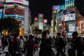 日本应届生就业率回暖，求职者更担心到手的钱缩水图片