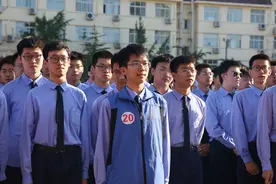 登攀逐梦 青春华章！山东省实验中学2023届高三毕业典礼举行图片