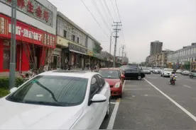 县城停车费贵比省城 任丘“智慧泊车”陷“车主拒缴-员工欠薪”僵局图片